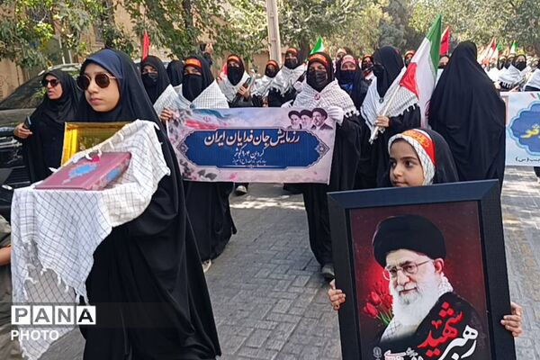 رزمایش فداییان رهبر در شیراز