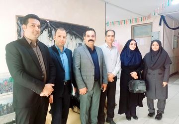 بازدید اعضای شورای انجمن اولیا و مربیان آموزش و پرورش اصفهان از دبیرستان بهار