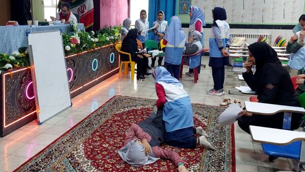جشنواره رقابت‌های علمی و مهارتی سفیران سلامت ناحیه ۶مشهد