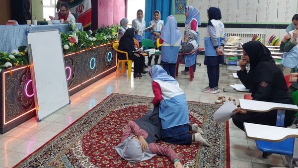 جشنواره رقابت‌های علمی و مهارتی سفیران سلامت ناحیه ۶مشهد