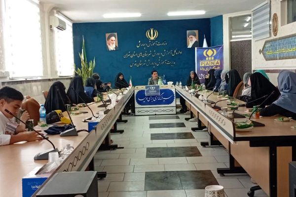 آیین تجلیل از دانش‌آموز خبرنگاران پانا در آموزش و پرورش شهرستان قدس