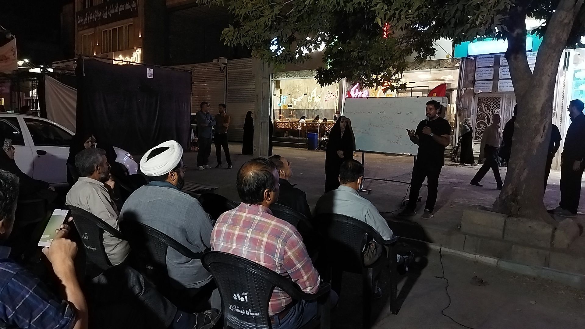 گذری بر فعالیت کافه گفتگوی بلوار فضل در دویست و دومین شب از اجتماعات مردمی بلوار فضل نیشابور 