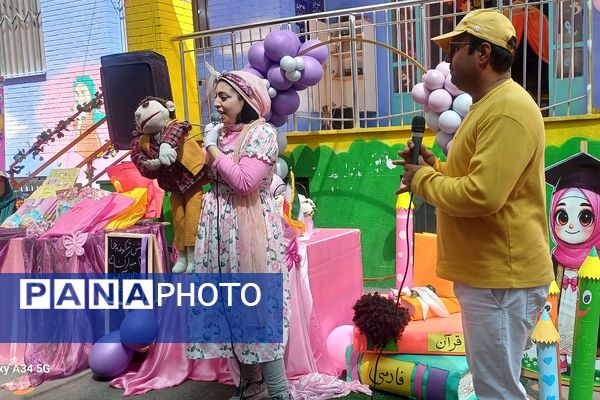 جشن شکوفه ها در دبستان هیات امنایی آزاده ناحیه دو شهرری 