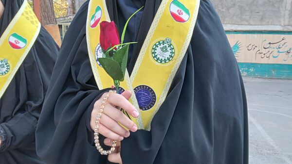 مراسم وداع با شهید گمنام در دبیرستان دانشور یک نیشابور