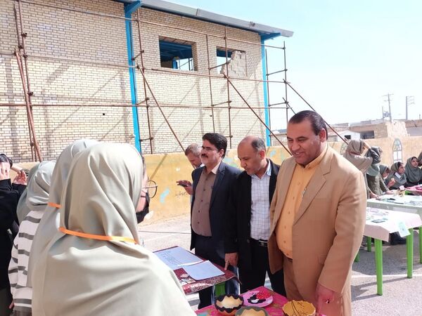 برپایی بازارچه کارآفرینی در مدارس بهبهان