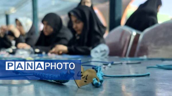 خدمت رسانی موکب سوغات و هنر دختران نوجوان مشهدی 