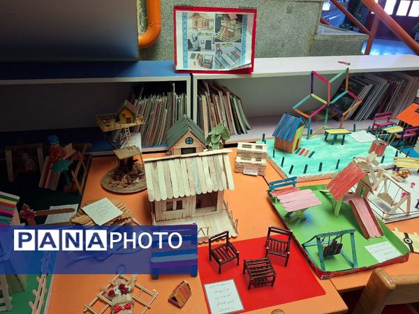 نمایشگاه دست‌سازه‌های چوبی در دبستان آرمینه مصلی نژاد ناحیه۶ مشهد 