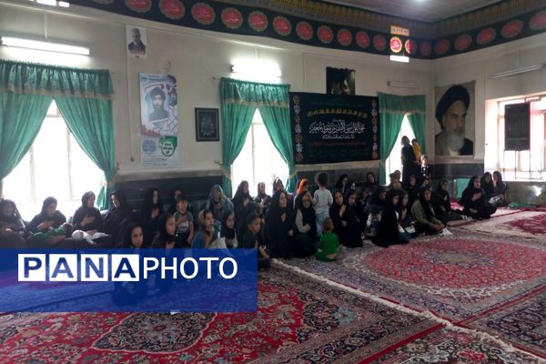 اجتماع بزرگ شیرخوارگان حسینی در روستای گزکوه