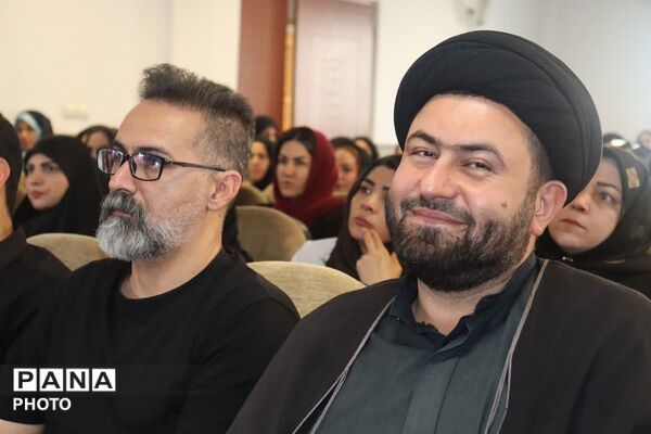 برپایی جلسه انجمن اولیا و مربیان در دبیرستان شهید بهشتی ناحیه دو شهرری 