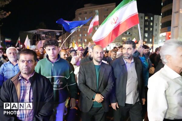 عهد و پیمان مردم کمالشهر در بیعت دوباره با رهبر انقلاب 