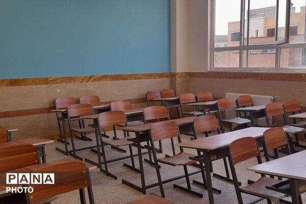 لبخند مهر بر تار و پود مدرسه