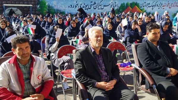 جشن عاطفه‌ها در مدارس اسکو