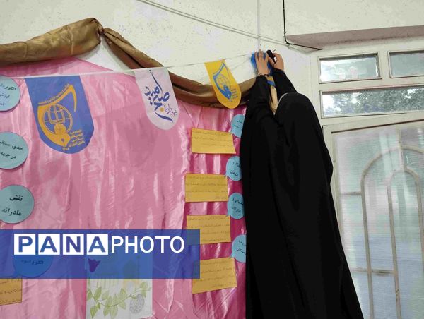 برگزاری نمایشگاه انجمن اسلامی در شهرستان سملقان