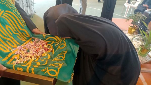 استقبال دانش‌آموزان بیرجندی از خادمان حرم امام رضا(ع)