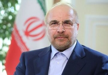 مردم روز ۲۲ بهمن مثل هر سال پا به میدان بگذارند