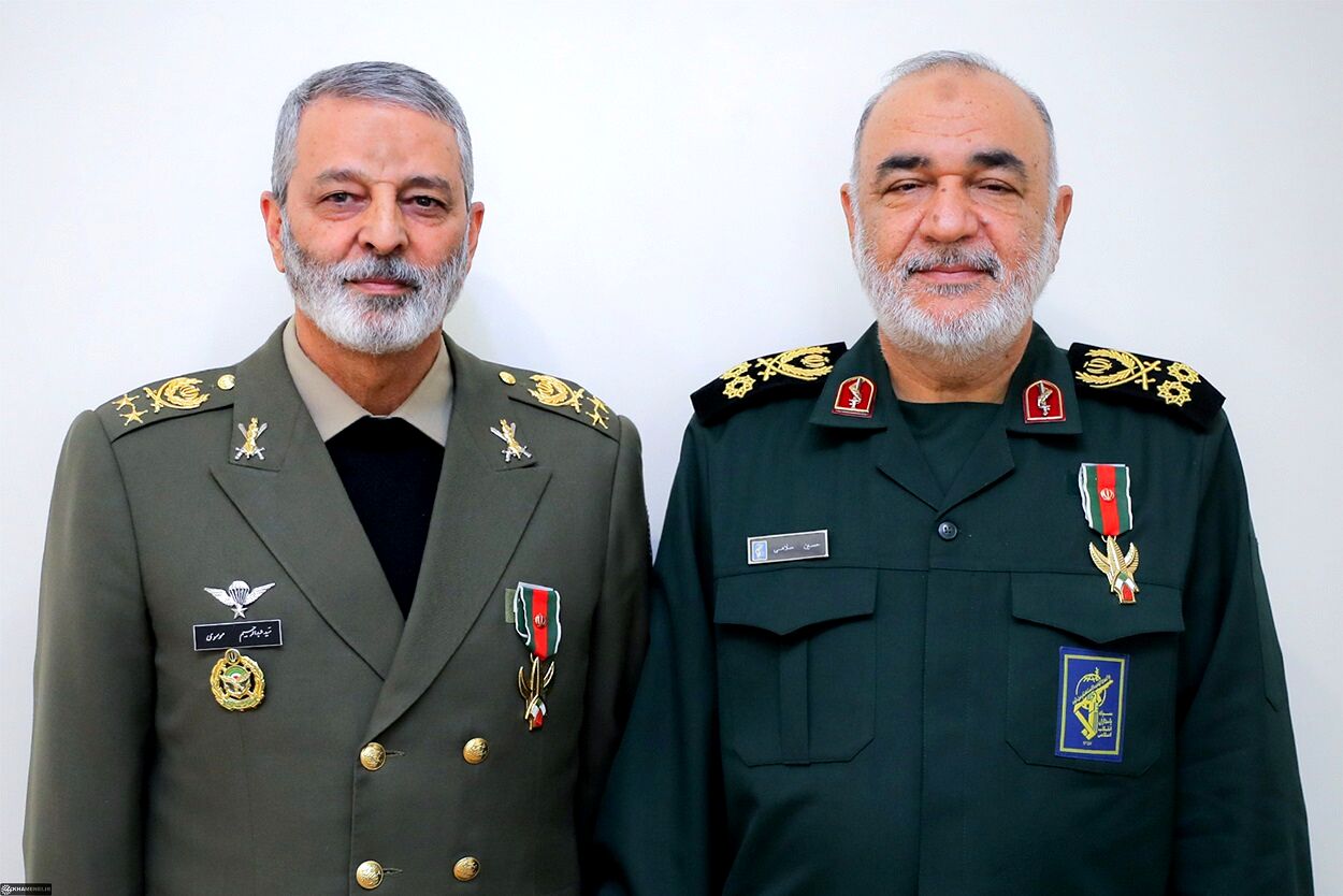 پیام تبریک رئیس سازمان انرژی اتمی به فرماندهان سپاه پاسداران و ارتش جمهوری اسلامی ایران