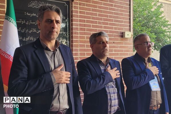 درخشش استعدادهای علمی مرحله استانی دوازدهمین جشنواره نوجوان خوارزمی در بهارستان‌دو