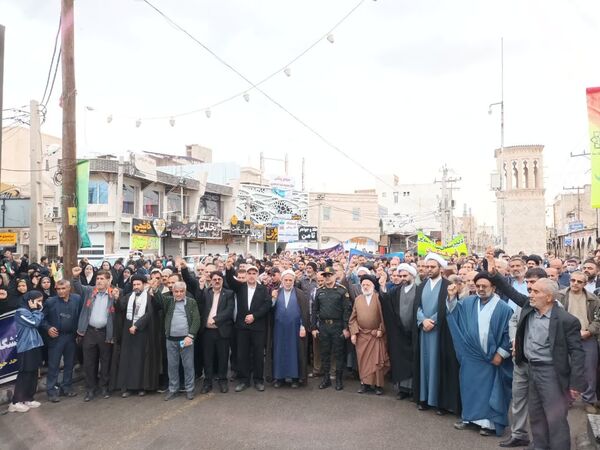 راهپیمایی 9 دی در بهبهان؛ فرهنگیان و دانش‌آموزان با آرمان‌های انقلاب تجدید بیعت کردند