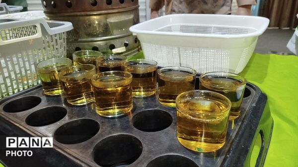 عطر چای و روضه در گلشن