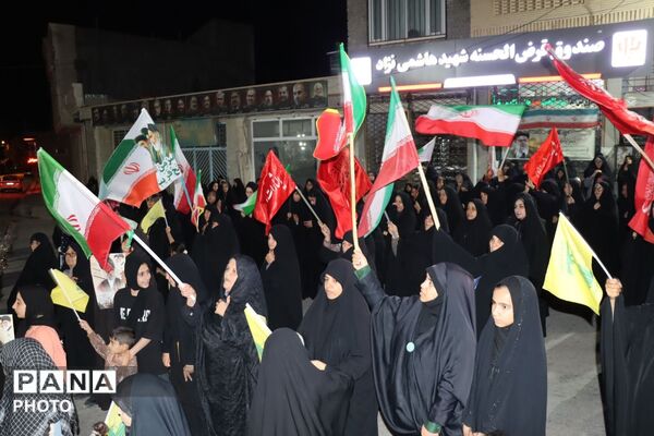 شب ۱۸۸ خروش انقلابی مردم درق؛ طنین فریاد استکبارستیزی در دارالمؤمنین
