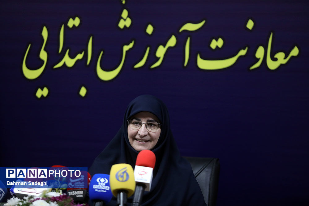 جذب ۳۰ هزار کودک بازمانده از تحصیل/ ۲۳ صدم درصد افزایش نرخ ارتقا و ۱۴ درصد کاهش نرخ تکرار پایه در مقطع ابتدایی/ افزایش هنرستان‌های فنی‌وحرفه‌ای و کاردانش عشایری از ۱۰۵ به ۱۱۹ مورد