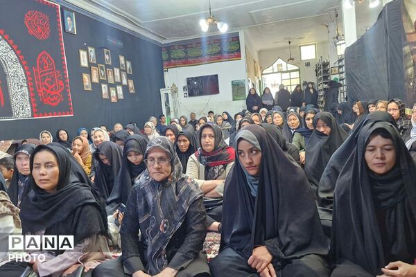 تربیت فرزند در کانون توجه طرح محله محور احمدیه