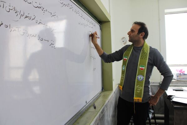 دوره توانمند سازی خبرنگاران پانا در دبیرستان رضوان