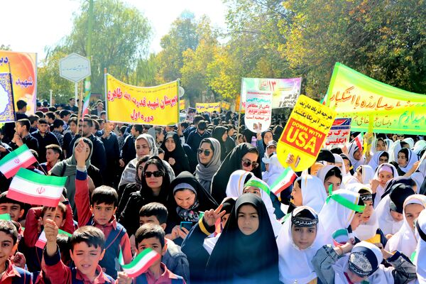 روایت تصویری خروش ملت دهه هشتادی