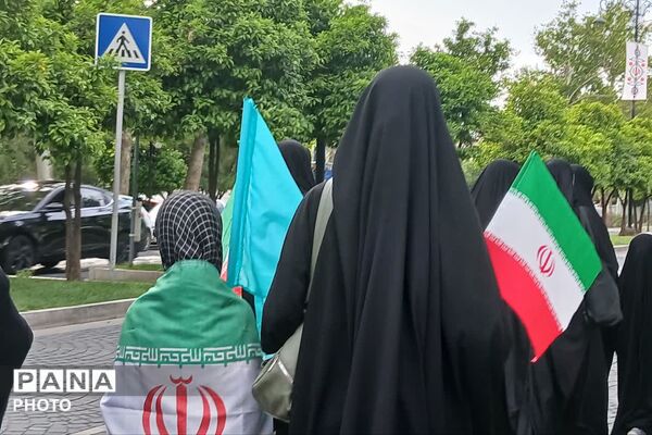 اجتماع دختران جان فدای ایران در شیراز