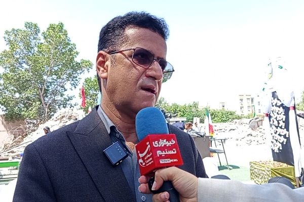 زنگ سپاس معلم در مدرسه شجره طیبه میناب نواخته شد
