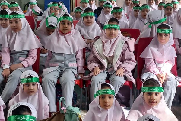 نوای زنگ انقلاب از مدرسه شهید سرافراز اسلامشهر برخاست