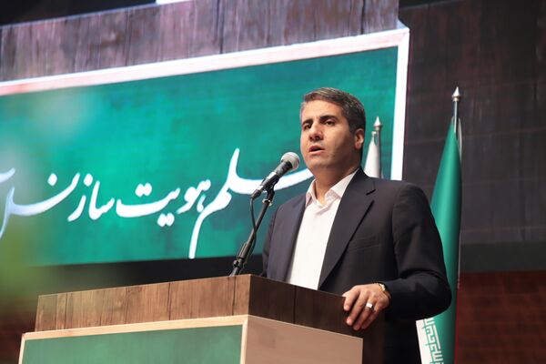 همایش بزرگ تجلیل از معلمان نمونه شهر تهران توسط وزیر آموزش و پرورش