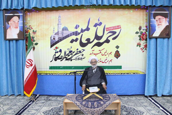 جشن میلاد رسول اکرم(ص) و امام جعفر صادق(ع) در دفتر نماینده ولی فقیه استان یزد 