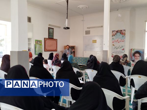 برگزاری کارگاه آموزش خانواده در کاشمر