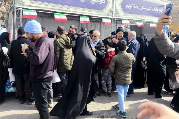 بازدید امام جمعه شهرستان رباط‌کریم و رئیس‌اداره‌ امورخیریه از موکب رباط کریم