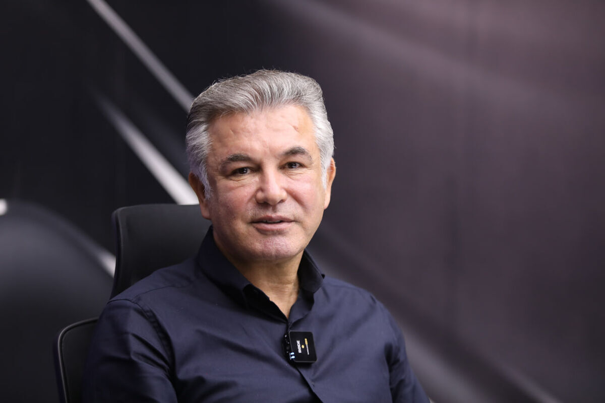 استیلی اردوگاه پرسپولیس را ترک کرد؛ بدون اطلاع من بازیکن و ۸ وینگر گرفتند