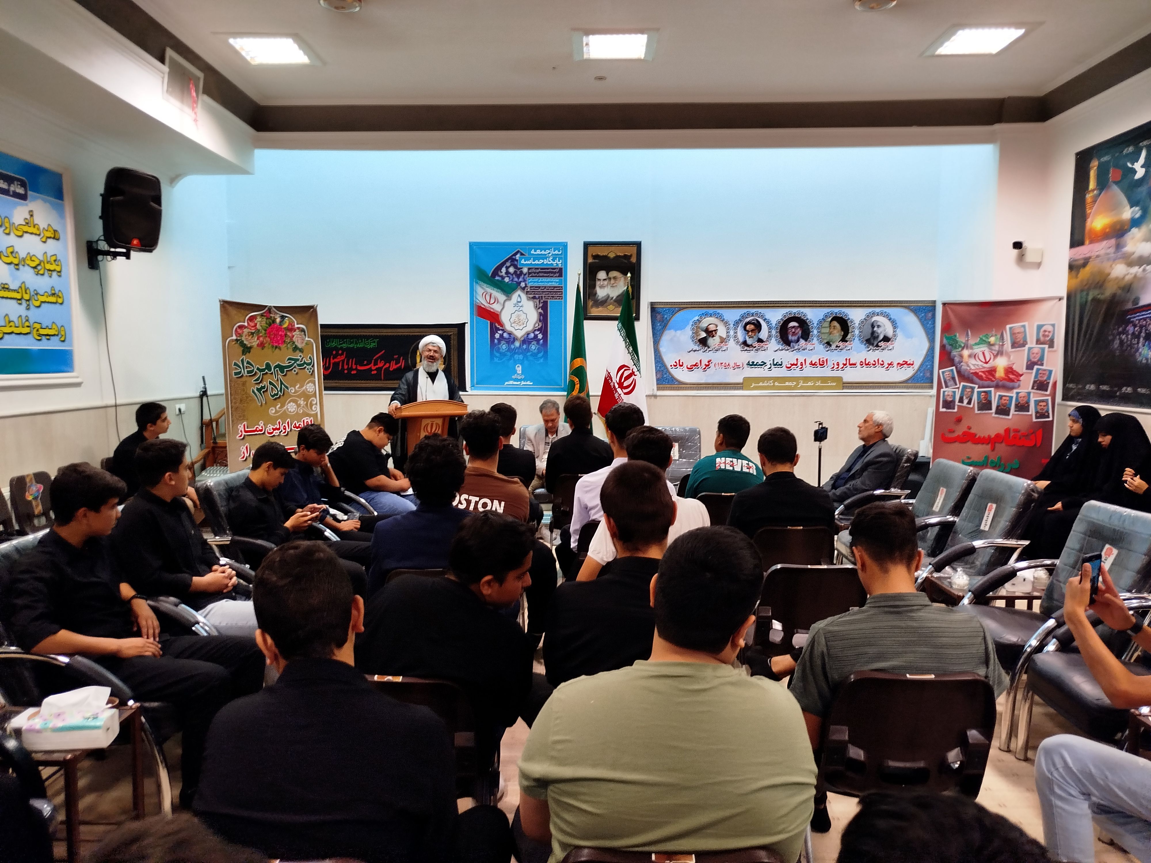 دیدار امام جمعه با روسای اتحادیه انجمن اسلامی مدارس شهرستان کاشمر