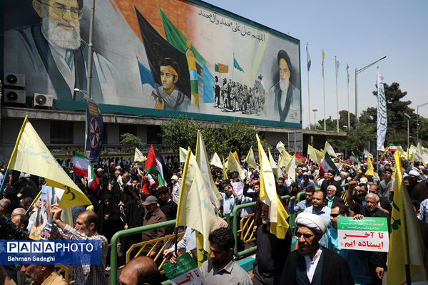 راهپیمایی مردمی علیه تهاجم رژیم صهیونیستی به ایران - تهران
