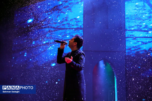 آیین تجلیل از افتخارآفرینان علمی ایران