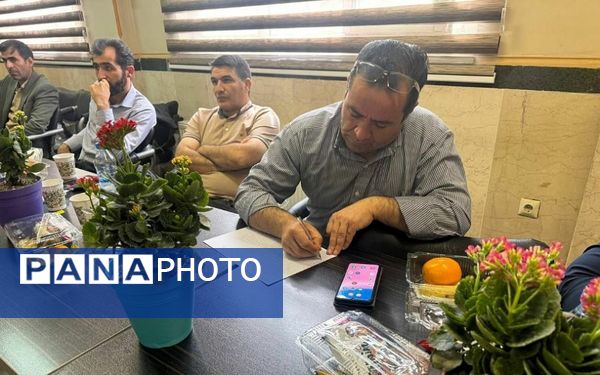 کارگاه توانمند‌سازی مشاوران مدارس شهرستان قرچک‌ 