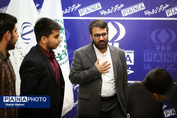 دیدار صمیمانه دانش‌آموزان اتحادیه انجمن‌های اسلامی با مدیرعامل خبرگزاری پانا