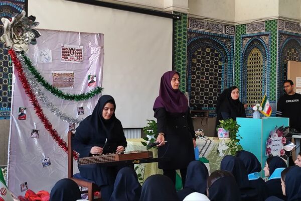 جشن بازگشایی مدارس در دبیرستان الزهرا(س) ناحیه چهار شیراز