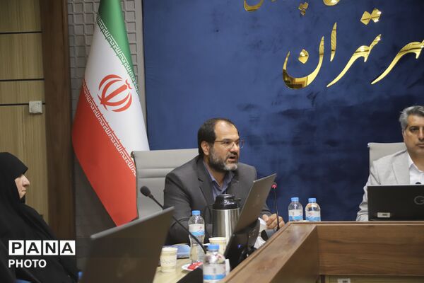 جلسه ستاد اربعین حسینی در اداره کل آموزش و پرورش شهر تهران