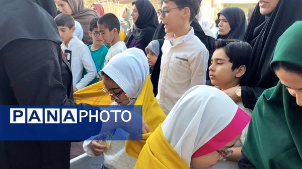 درخشش دانش‌آموز خبرنگار پانای استان مرکزی در مسابقه‌ کودکان هوشمند اراک