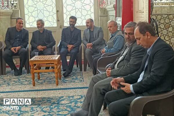 گرامیداشت هفته معلم در ناحیه دو شهرری 