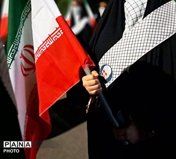 رژه جان‌فدا، جلوه‌ای از غیرت دختران ایرانی در مسیر ولایت