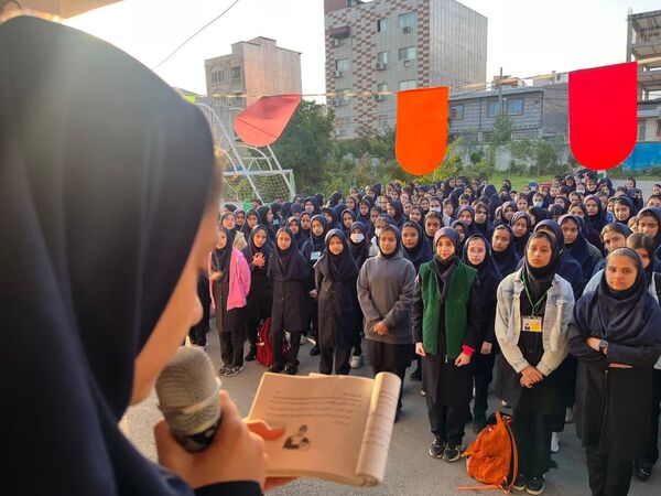 صبحگاه در مدرسه حضرت خدیجه (س) گرگان