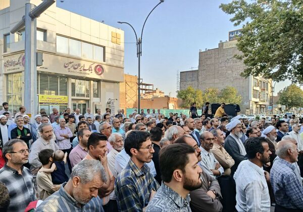 ملت ایران سکوت نخواهد کرد