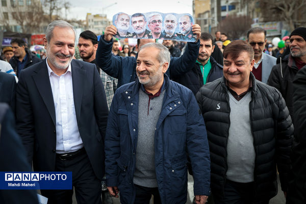 حضور وزیر آموزش و پرورش در راهپیمایی ۲۲ بهمن