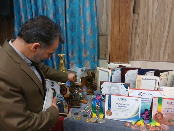 آیین نواختن زنگ پژوهش در مشهد 